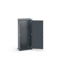 Cubio-skap med perforert dør 650x525x1600 mm – Bott