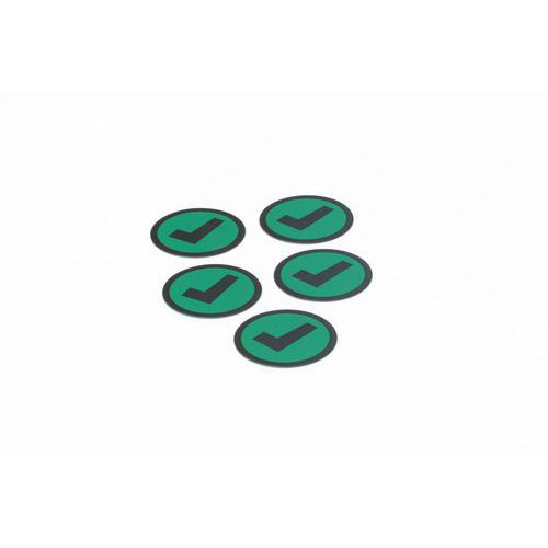 Sett à fem grønne magneter med hakeikon - Smit Visual