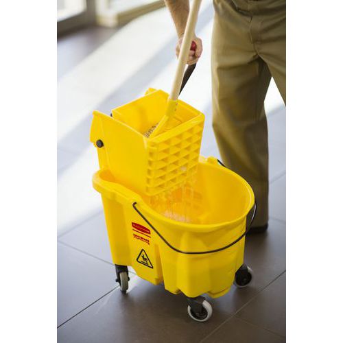 Bøtte med sidetrykk Wavebrake - 33L - Rubbermaid Bøtte med sidetrykk Wavebrake - 33L - Rubbermaid