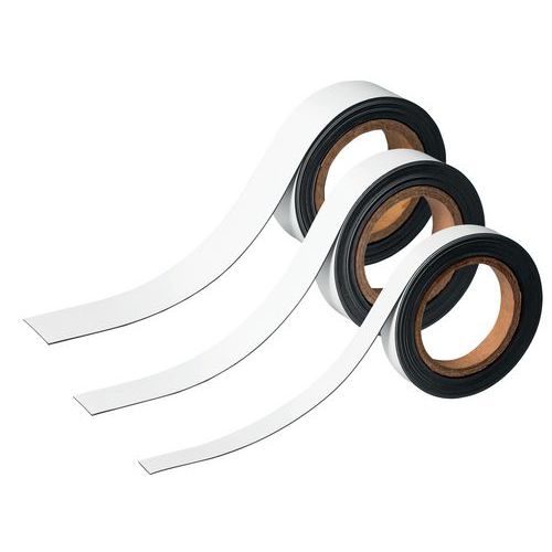 Magnetbånd på rull. Magnetbånd på rull.